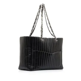Chanel CC Mademoiselle Ligne Tote Tote Bag