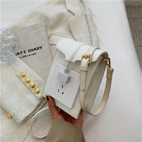 Plug Modeling Square Bag